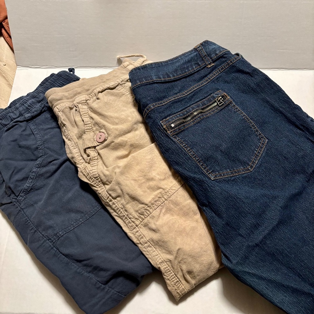 Plus size capris 3 pairs